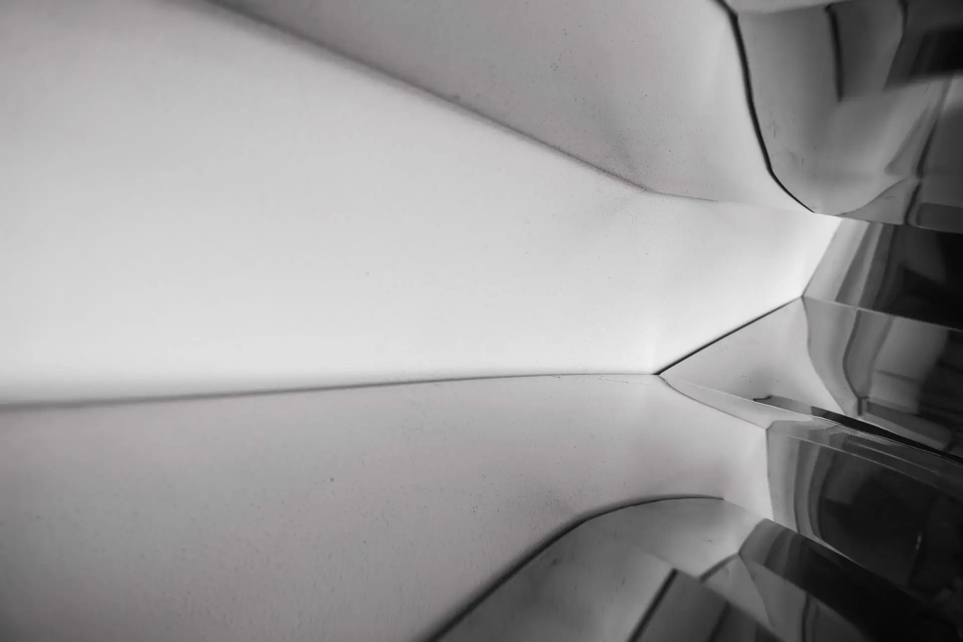 Frammento di Luce, dettaglio opera di Helidon Xhixha installata a Città di Castello per la mostra Vis à Vis